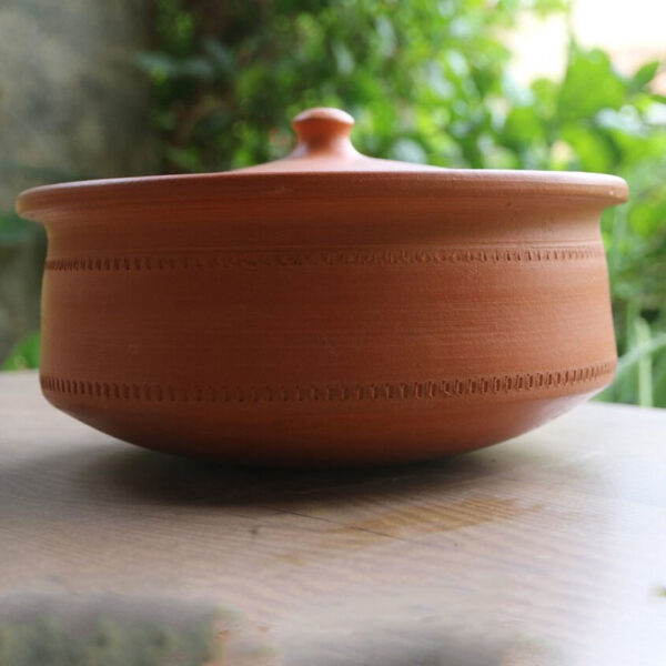 large clay cooking pot