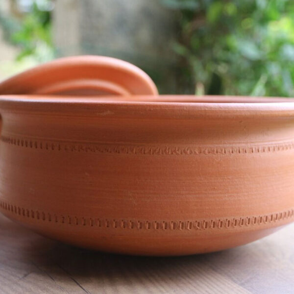 moroccan clay cooking pot