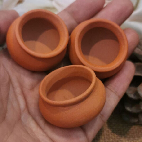 mini terracotta plant pots