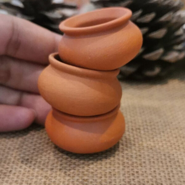 miniature terracotta pots